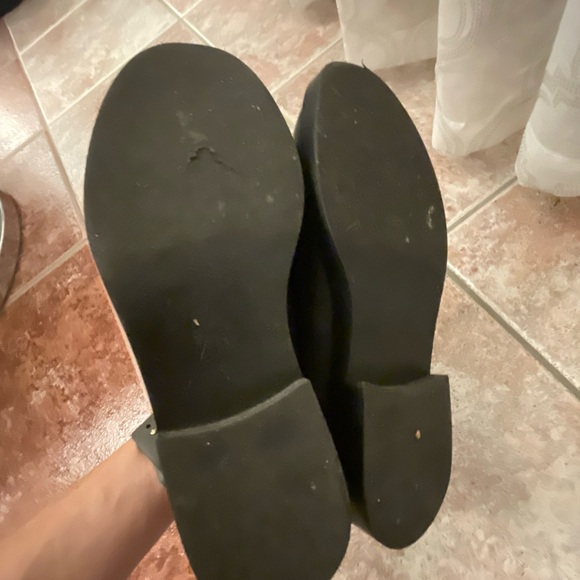 Zara size 37 Black Leather Chunky Gold Buckle Loafer - Picture 4 of 7